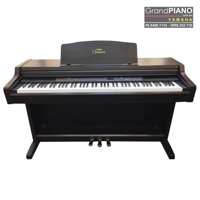 YAMAHA CLP-820 SERIAL: 17561-7230 